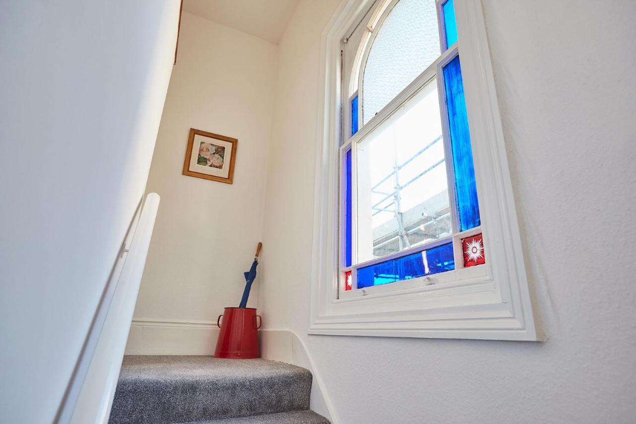 Beautiful Sea View Apartment In St Leonards On Sea Exterior photo